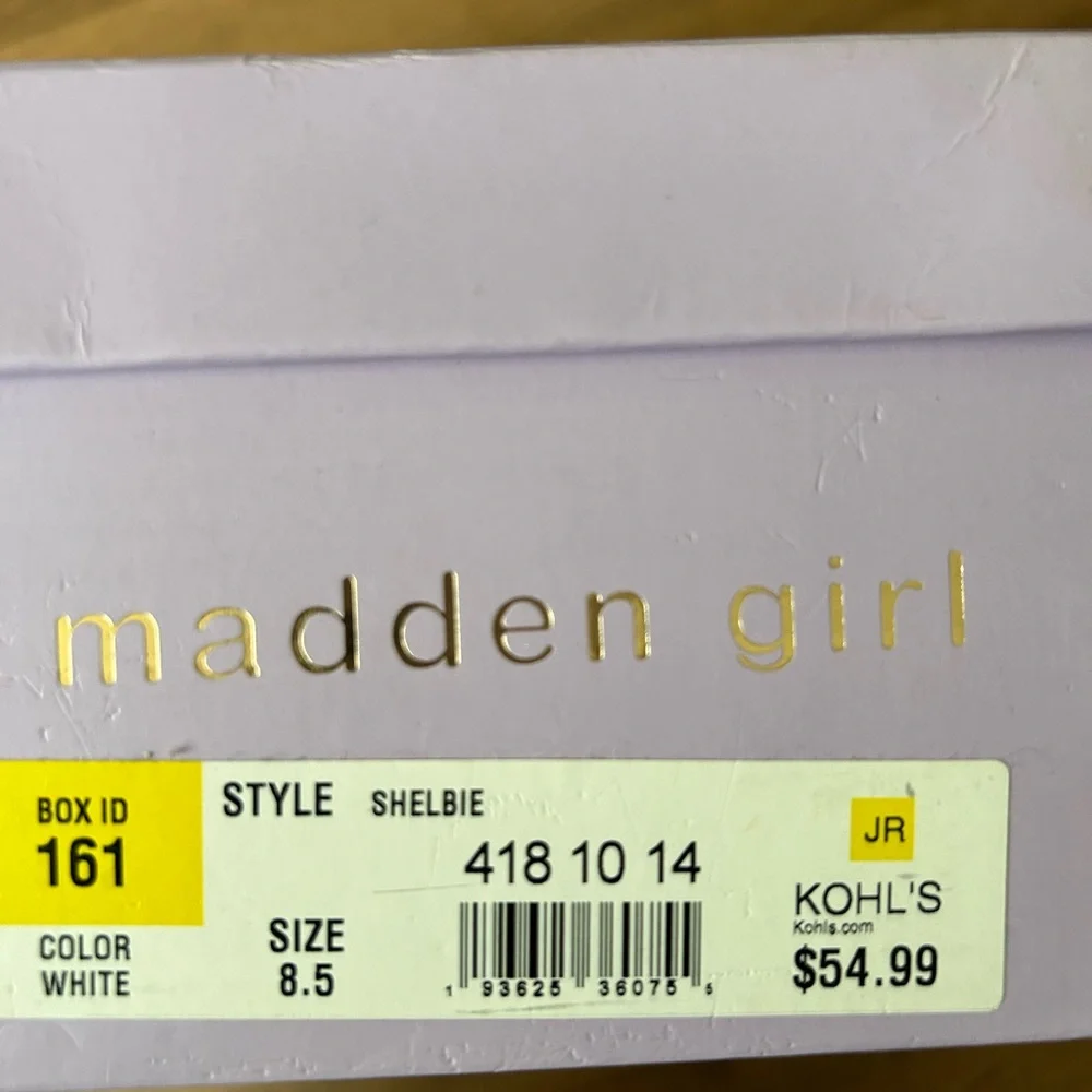 Madden Girl Shelbie Sandals in White - Picture 3 of 4